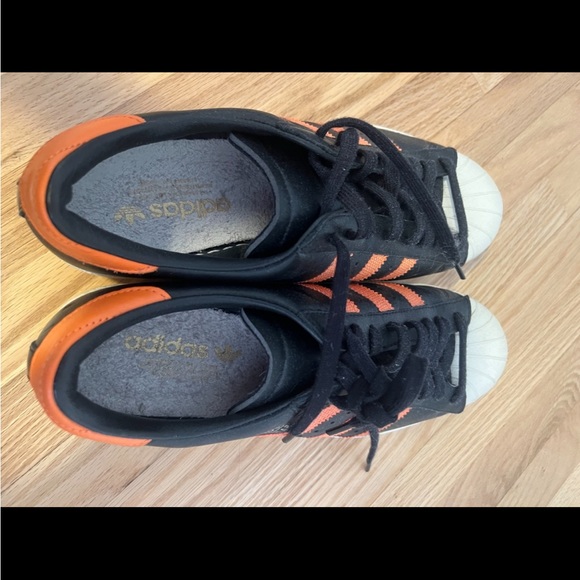 Adidas Super Star Shoes orange color way - Picture 2 of 2